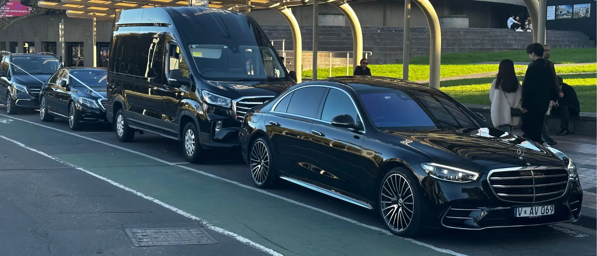 5 Benefits of hiring corporate car chauffeur service